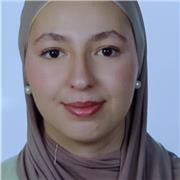 Me defino como una persona dinámica y extrovertida, con muchas ganas de ayudar a mis alumnos a progresar en sus estudios.